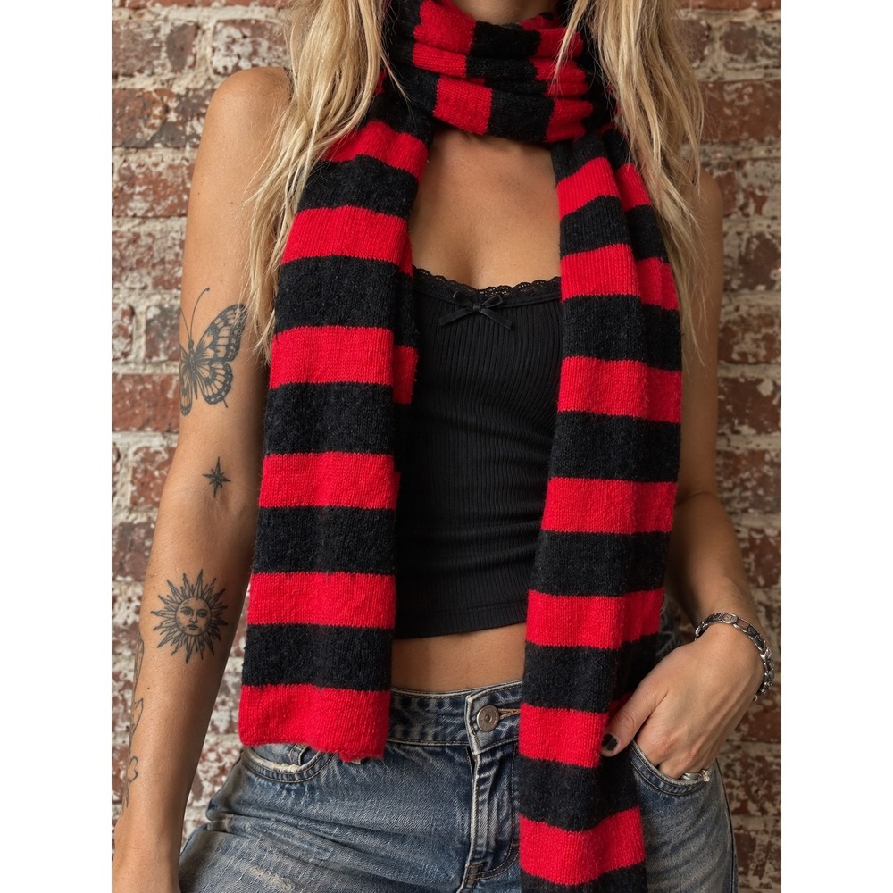 Y2K Red Black Striped Knit Scarf Long Winter Grunge Emo Punk Indie 2000s Alt